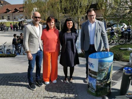 Medvode_otvoritev sistema e-koles_SmartMOVE_Marjan Beltram Nomago_mag. Lilijana Madjar RRA LUR_Jadranka Plut MKRR_Nejc Smole župan Občine Medvode